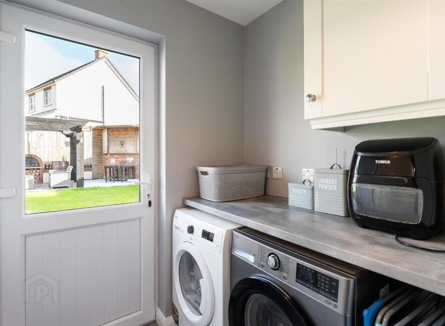 28 McBriar Meadow, Carrowdore, Newtownards, BT22 2UL