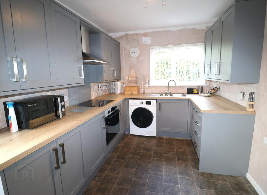 67 Maine Park, Galgorm, Ballymena, BT42 1DP