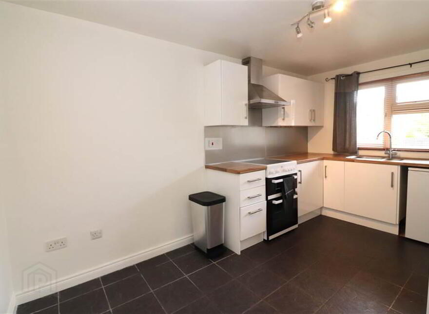 29d Mourne View Park, Brokerstown Road, Lisburn, BT28 2UG