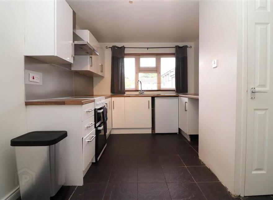 29d Mourne View Park, Brokerstown Road, Lisburn, BT28 2UG