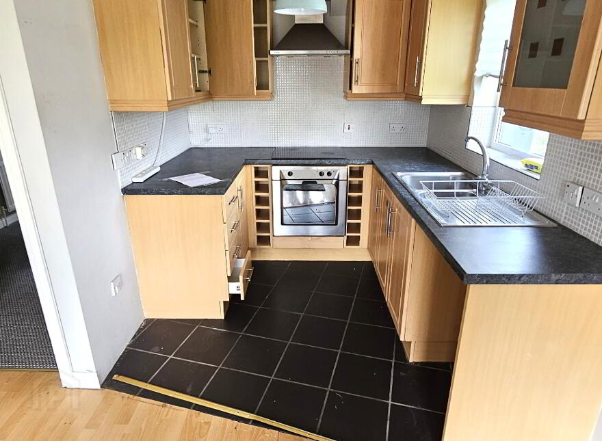 27 Henryville Meadows, Ballyclare, BT39 9FY