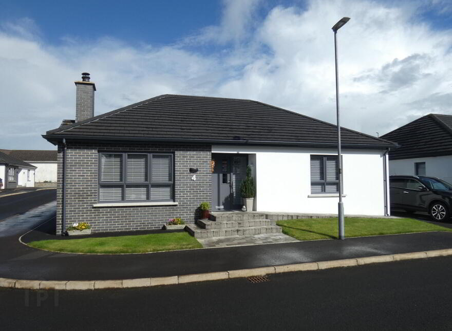 4 Burnvale Avenue, Bendooragh, Ballymoney, BT53 7FJ photo