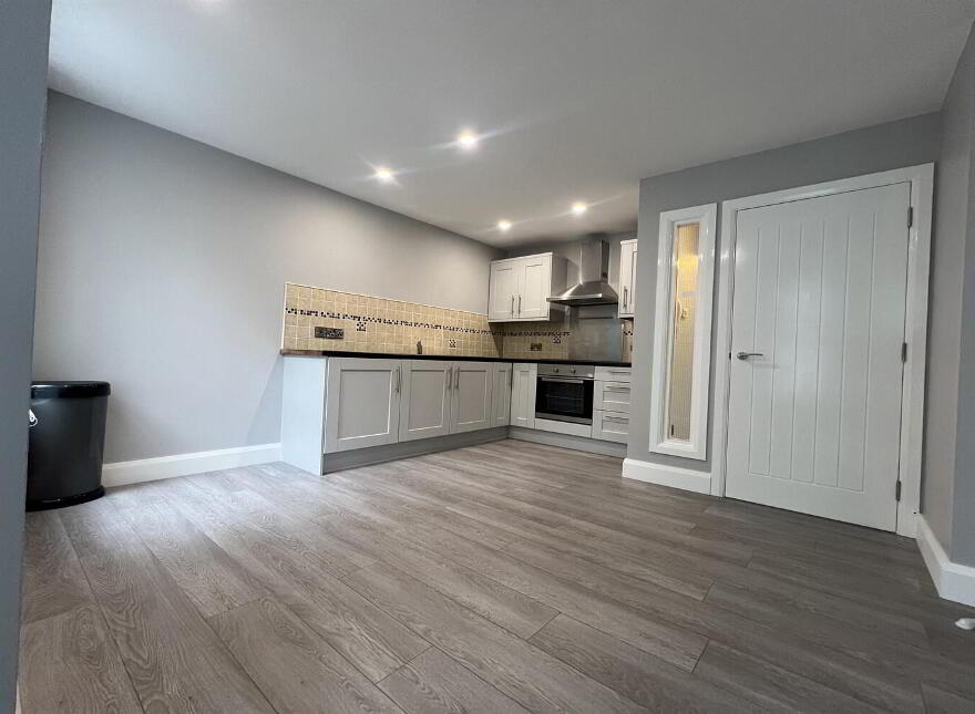 Flat 3, 6 Glandore Avenue, Belfast, BT15 3FB