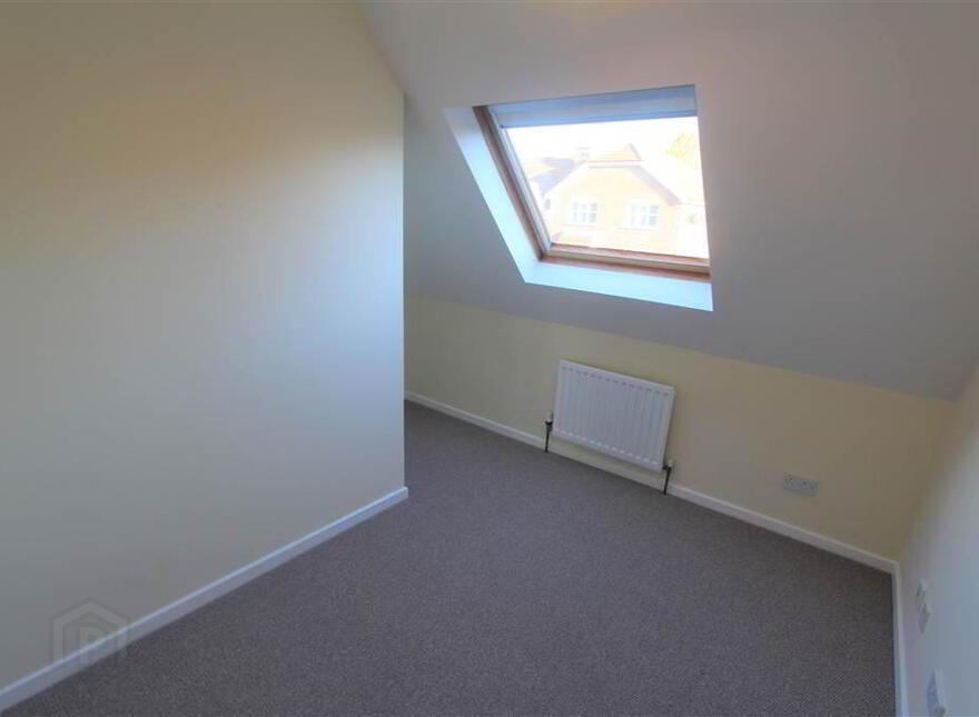 27 Greenwood Glen, Belfast, BT8 7WE