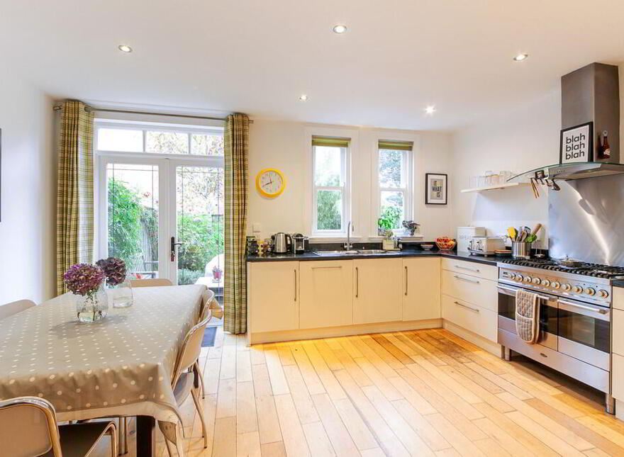 9 Danesfort Park South, Belfast, BT9 7RG