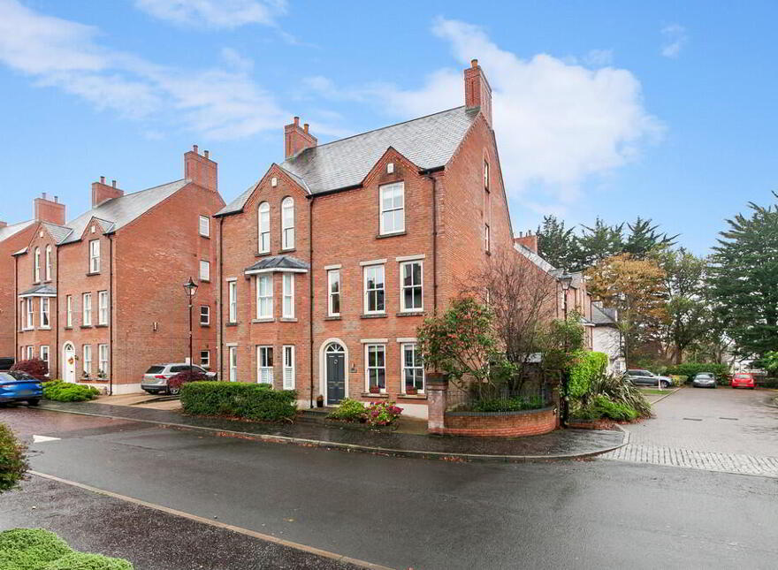 9 Danesfort Park South, Belfast, BT9 7RG photo