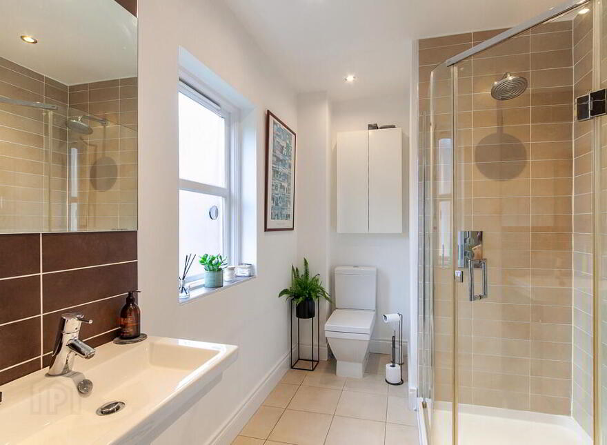 9 Danesfort Park South, Belfast, BT9 7RG