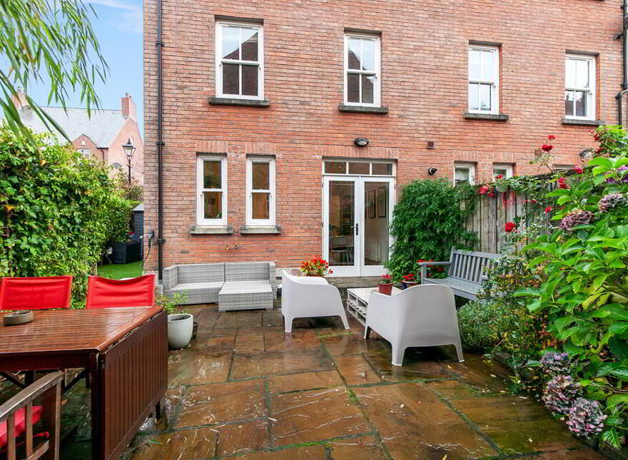 9 Danesfort Park South, Belfast, BT9 7RG