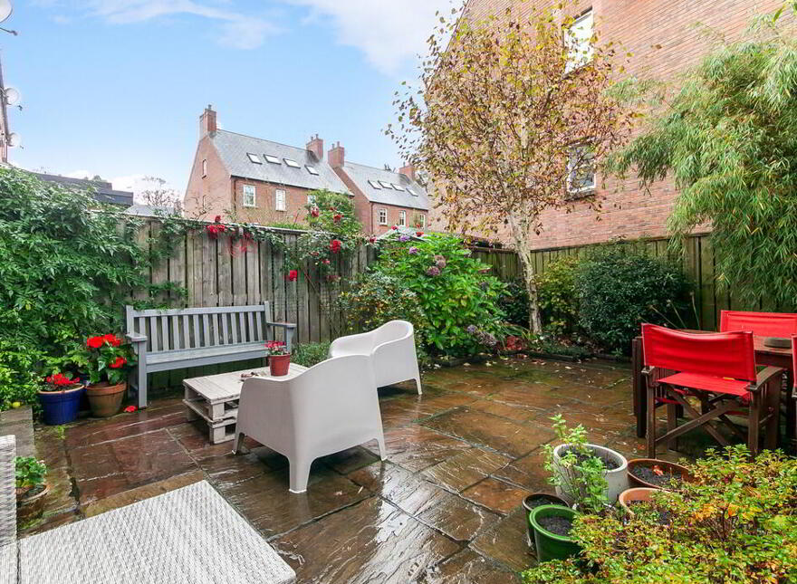 9 Danesfort Park South, Belfast, BT9 7RG
