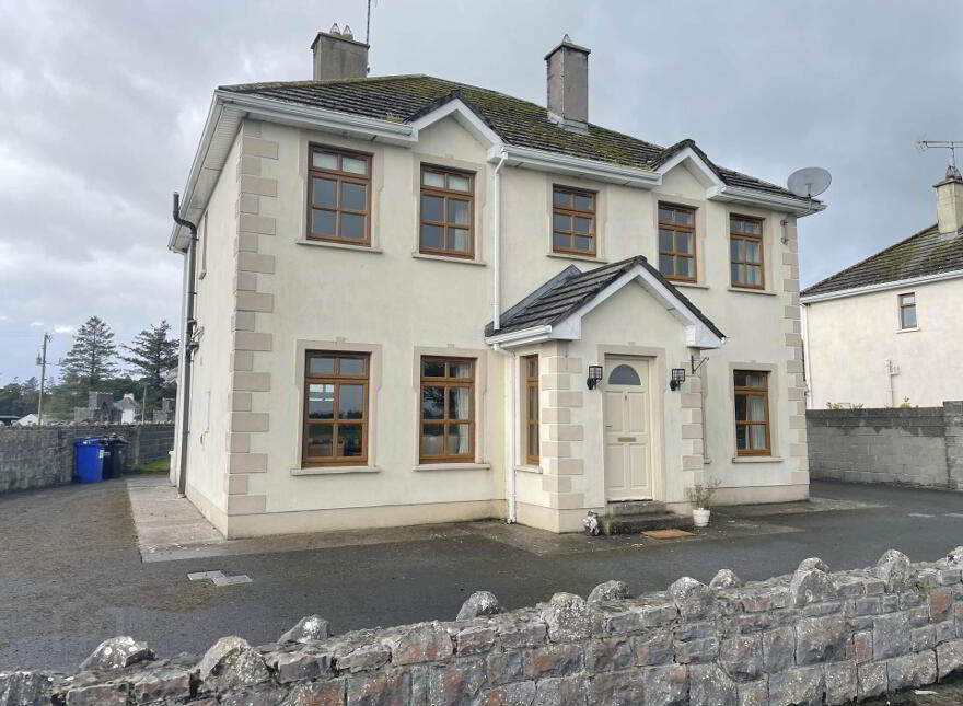 9 Churchfields, Shrule, H91W0X5