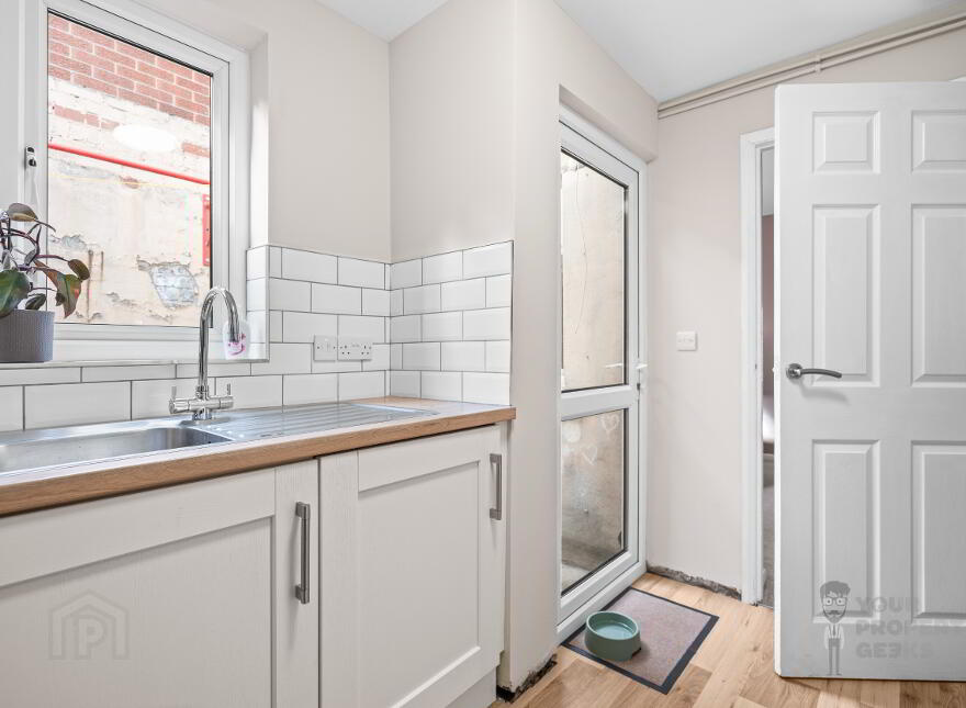 46 Kilburn Street, Belfast, BT12 6JS