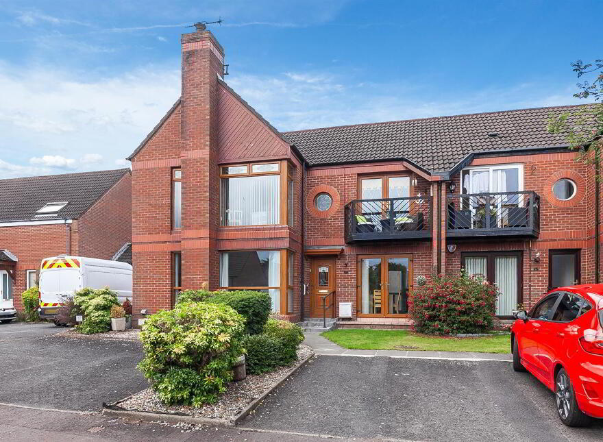 22 Chichester Gardens, Belfast, BT15 5FS photo