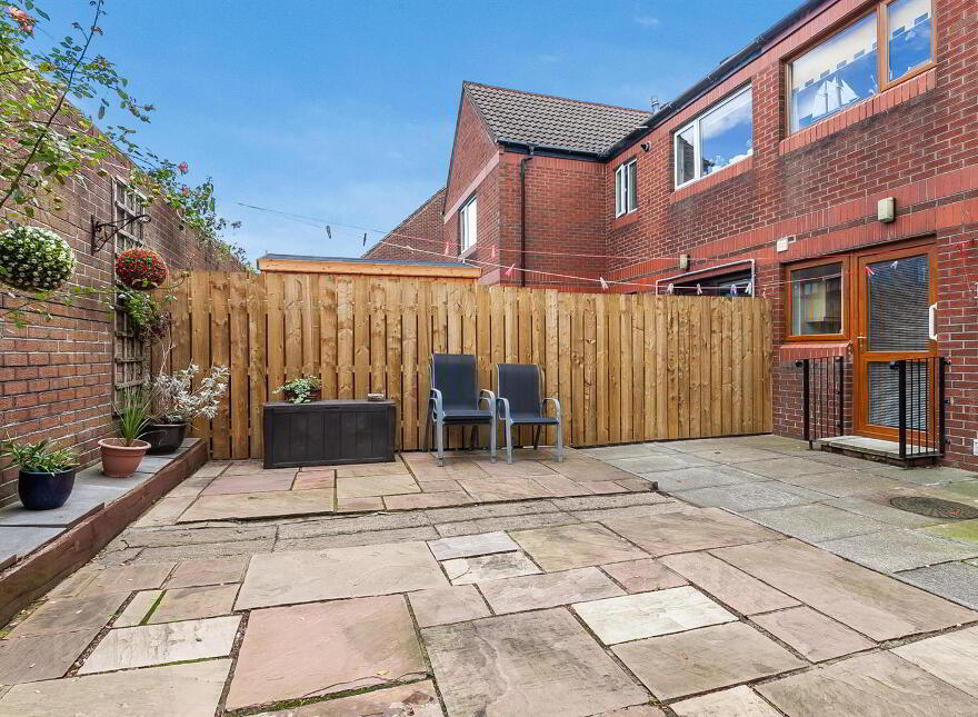 22 Chichester Gardens, Belfast, BT15 5FS