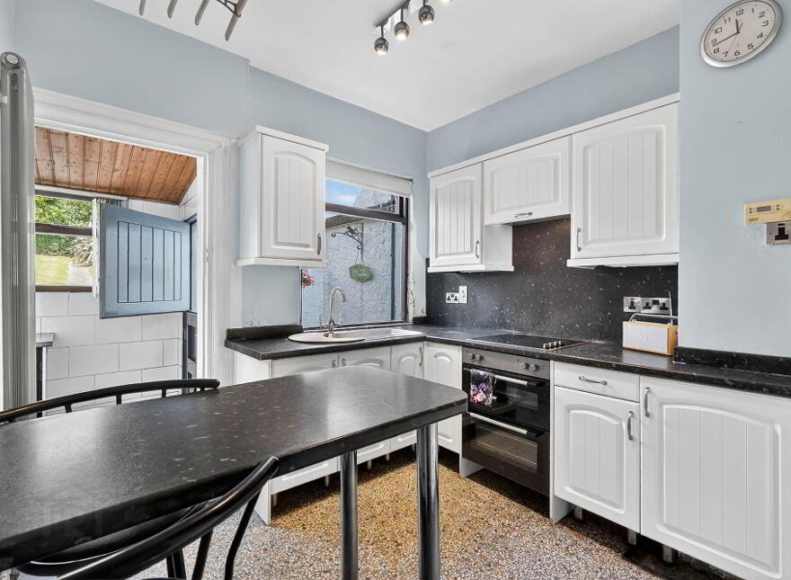 119 Glen Road, Andersonstown, Belfast, BT11 8BJ
