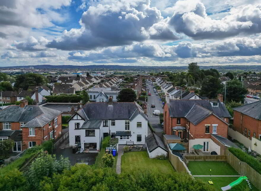 119 Glen Road, Andersonstown, Belfast, BT11 8BJ
