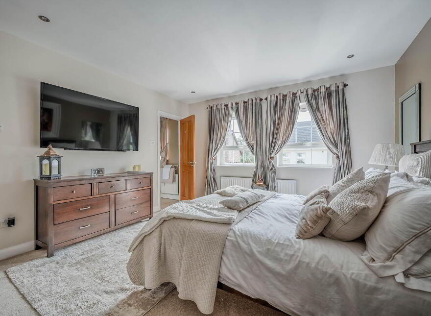 30 Walmer Grove, Bangor, BT19 1GR
