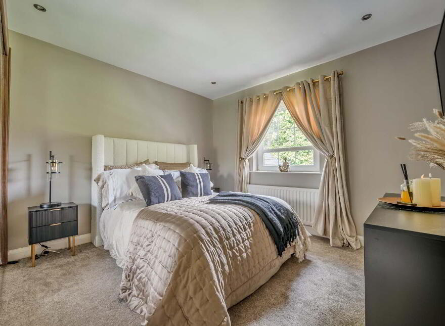 30 Walmer Grove, Bangor, BT19 1GR