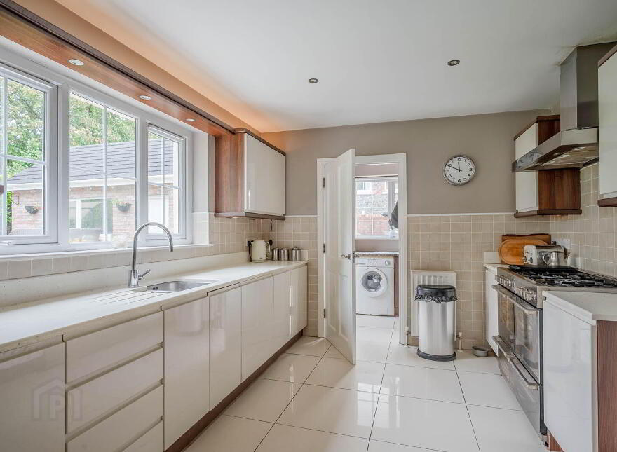 30 Walmer Grove, Bangor, BT19 1GR