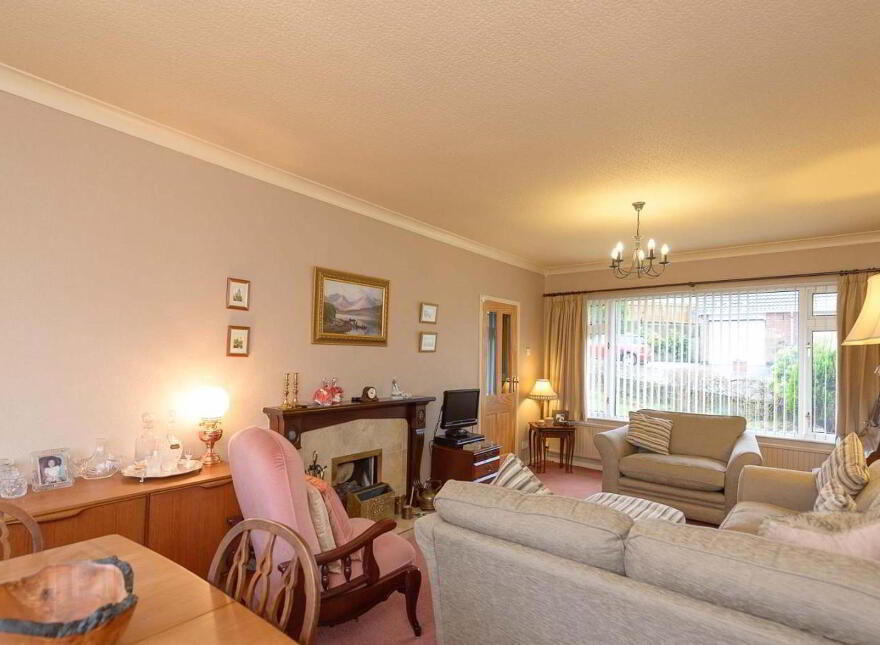 6 Annavale Drive, Carryduff, Belfast, BT8 8NY