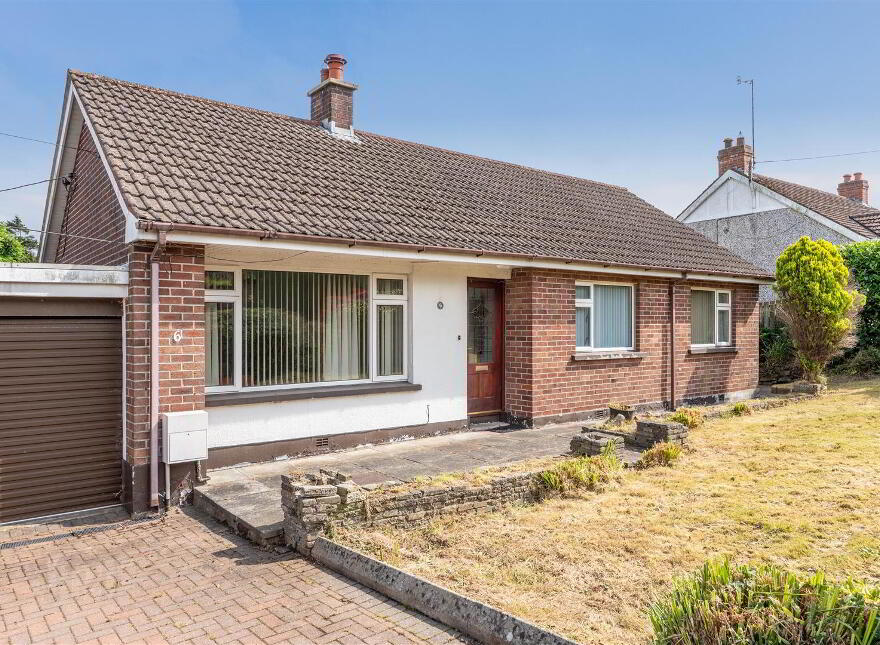 6 Annavale Drive, Carryduff, Belfast, BT8 8NY photo