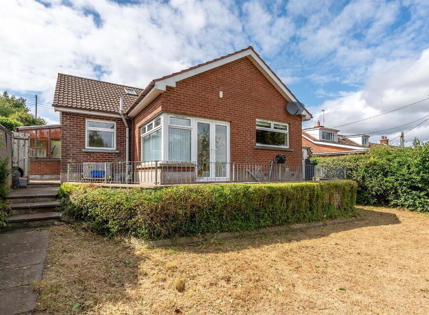 6 Annavale Drive, Carryduff, Belfast, BT8 8NY