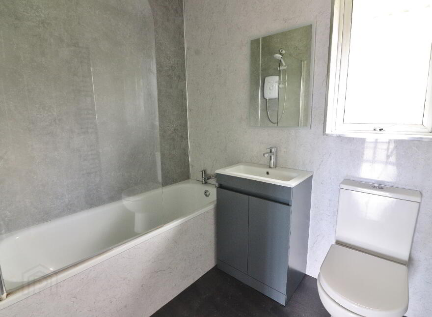 8 Allengrove, Lurgan, BT67 9HF