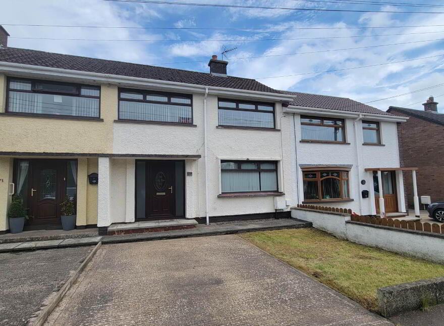 69 Linn Road, Larne, BT40 2BQ photo