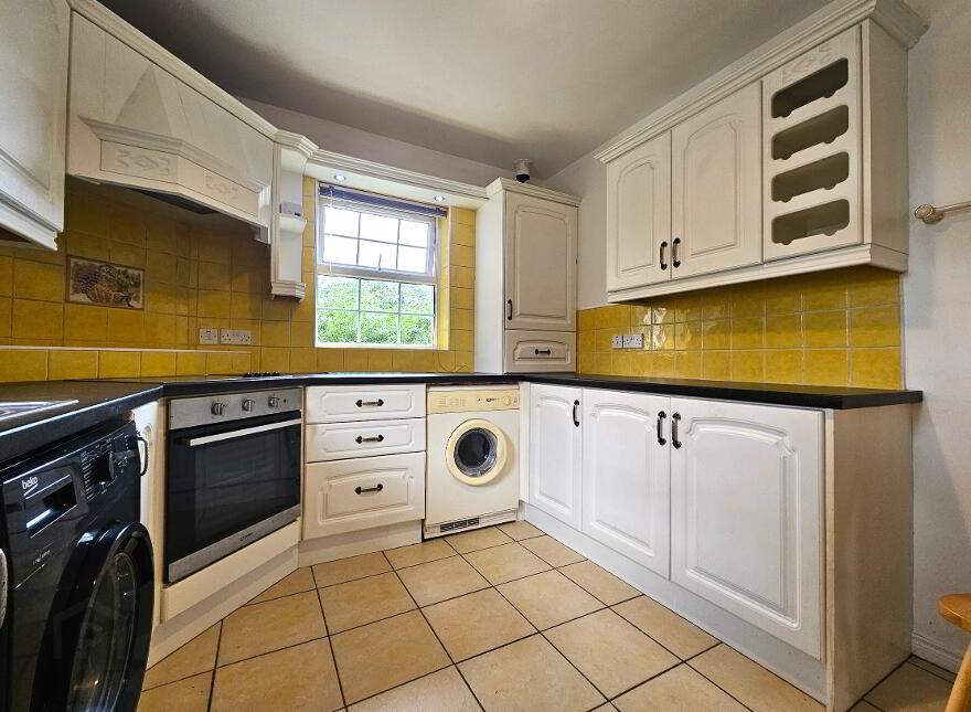 8 Fairfields, Antrim, BT41 4HZ