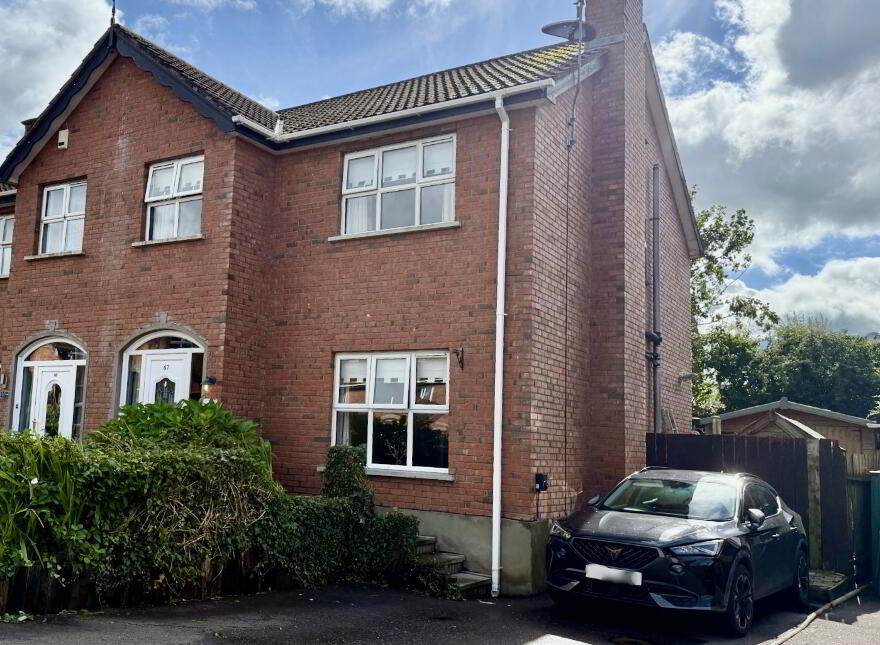 67 Laurelvale, Crumlin, BT29 4WN photo