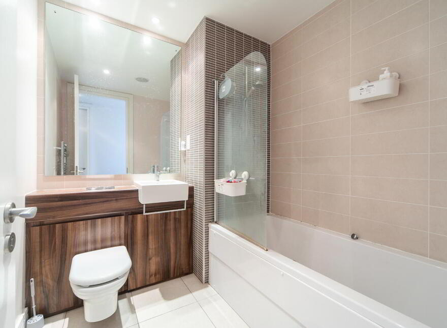 Apartment 6.14 The Arc 2f Queens Road, Belfast, BT3 9FG