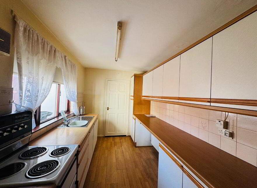33 Iona Terrace, L'Derry, BT47 6EY