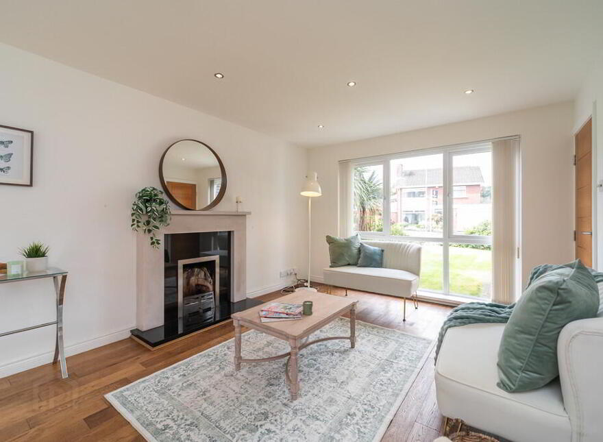 94 Trossachs Drive, Belfast, BT10 0HU