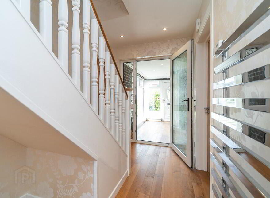 94 Trossachs Drive, Belfast, BT10 0HU