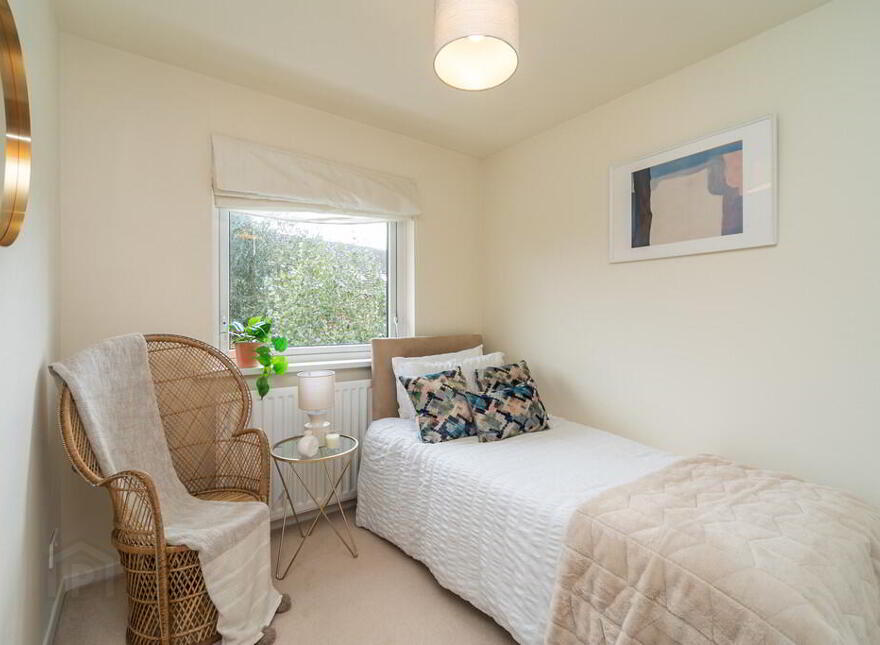 94 Trossachs Drive, Belfast, BT10 0HU