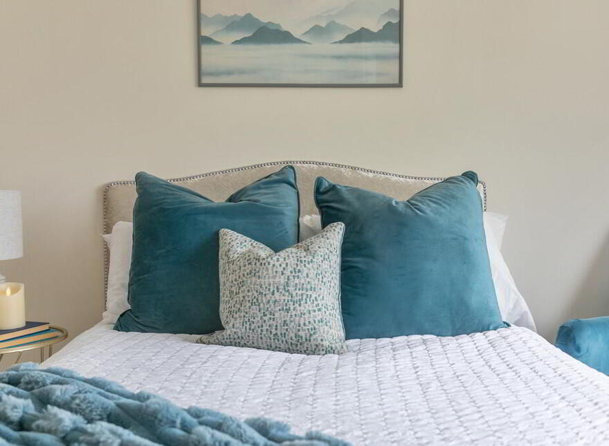 94 Trossachs Drive, Belfast, BT10 0HU