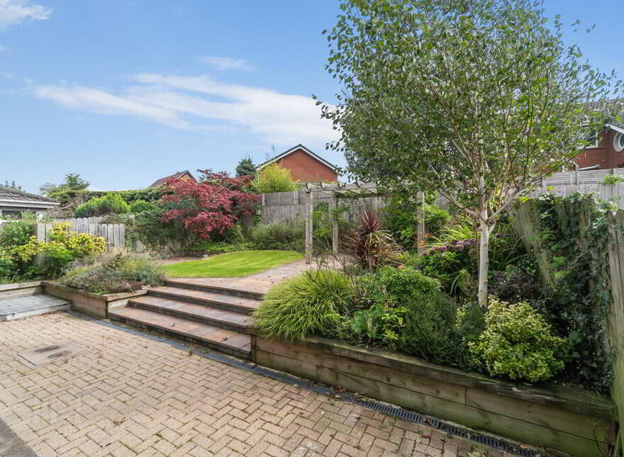 94 Trossachs Drive, Belfast, BT10 0HU