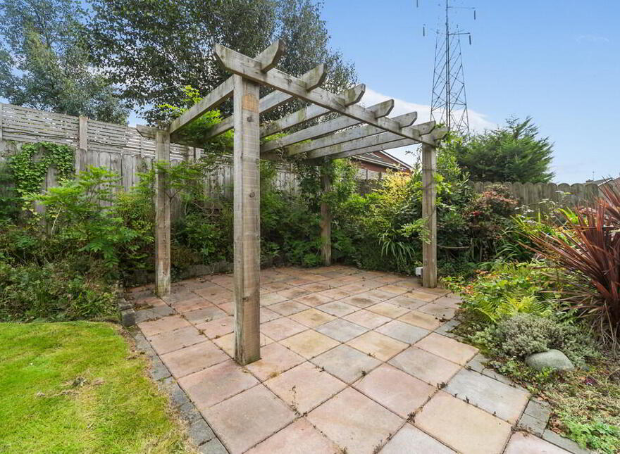94 Trossachs Drive, Belfast, BT10 0HU