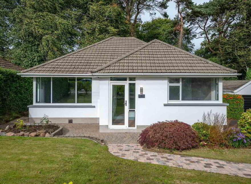 37 Seymour Road, Bangor, BT19 1BL photo