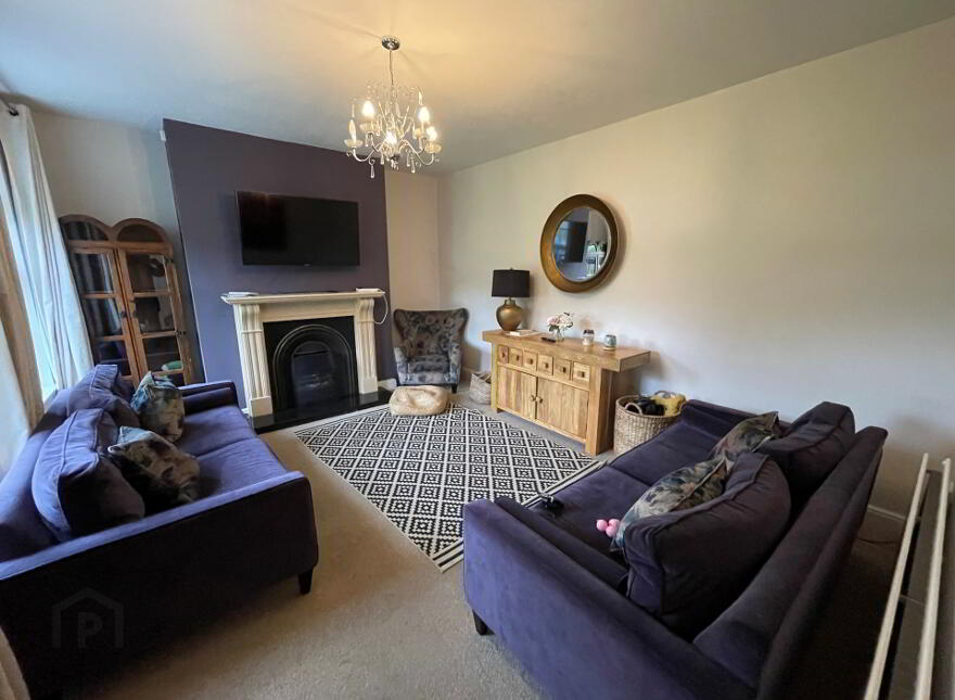 42 The Meadows, Downpatrick, BT30 6LN
