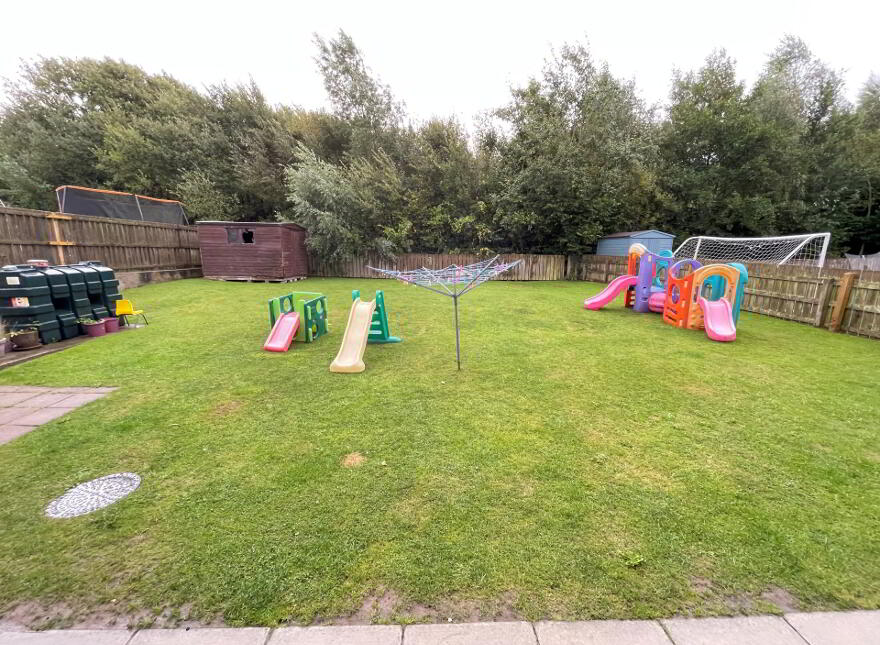 42 The Meadows, Downpatrick, BT30 6LN