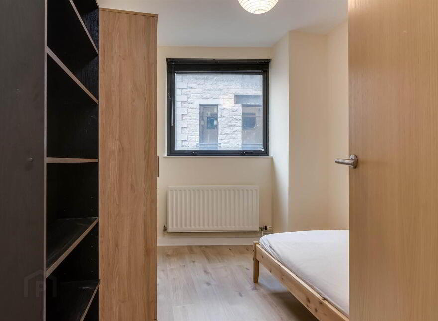 16 Queens Square, 17 Queens Square, Belfast, BT1 3FF