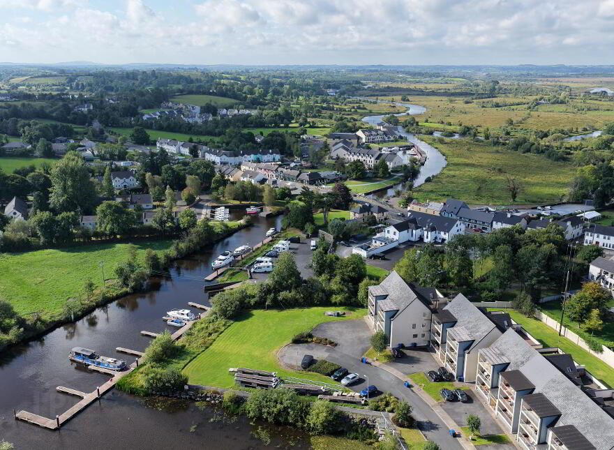 Apartment 49 The Waterfront, Leitrim Village, N41FF63