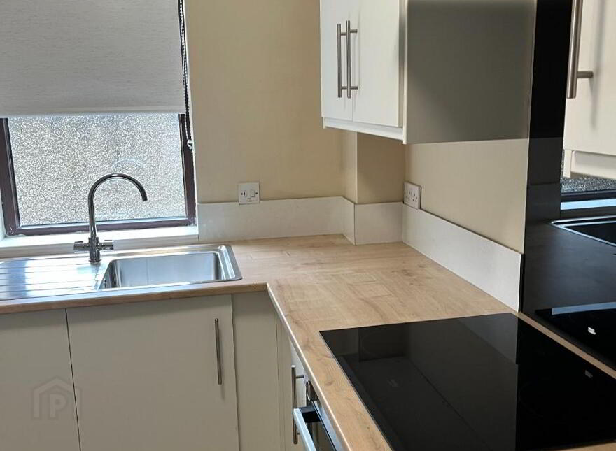 2 Downshire Apts, 16 Church View, Dundrum, BT33 0NA
