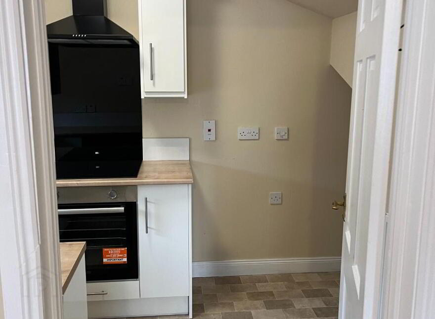 2 Downshire Apts, 16 Church View, Dundrum, BT33 0NA
