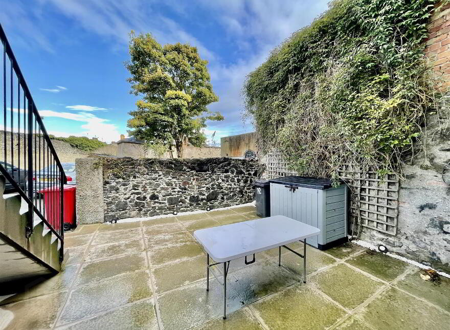 Apt 1 The Courtyard, Church Lane, Donaghadee, BT21 0FD