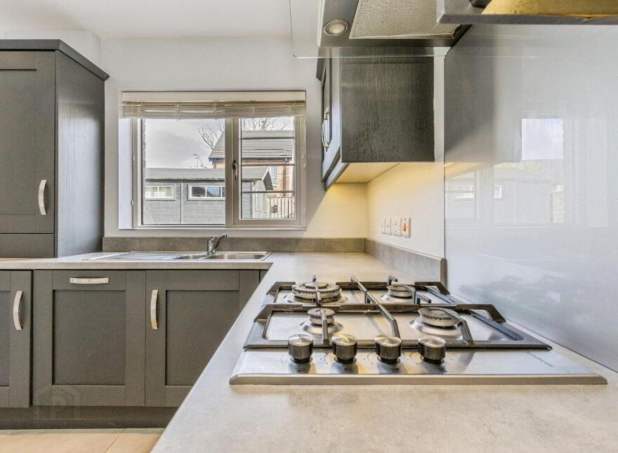 48 Woodbrook Avenue, Lisburn, BT28 2ZG
