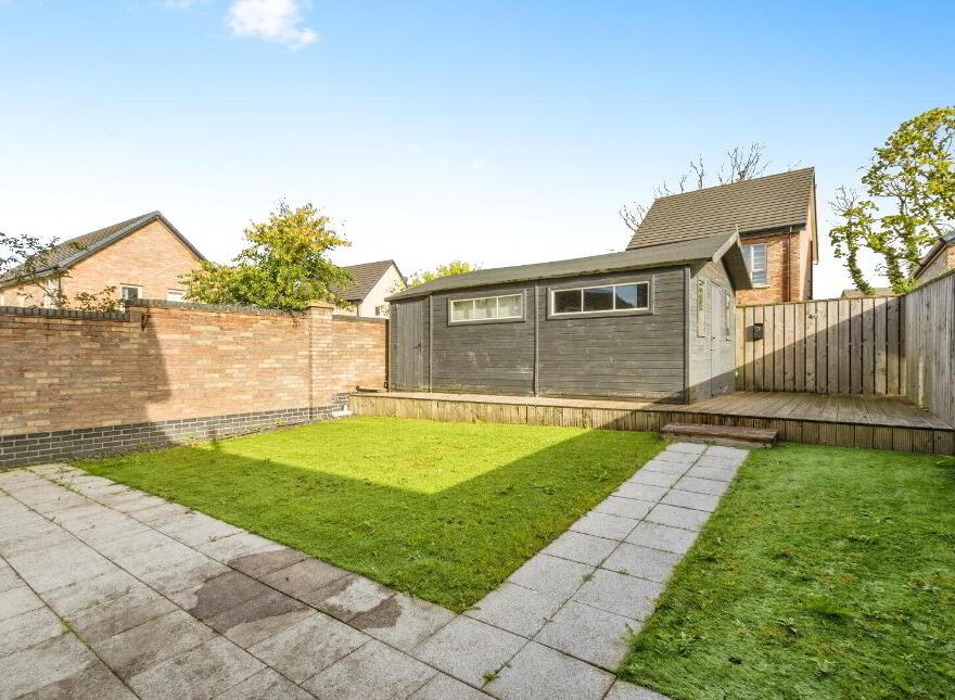 48 Woodbrook Avenue, Lisburn, BT28 2ZG