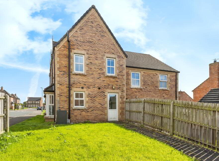 17 Wellington Park Road, Maghaberry, Craigavon, BT67 0XQ