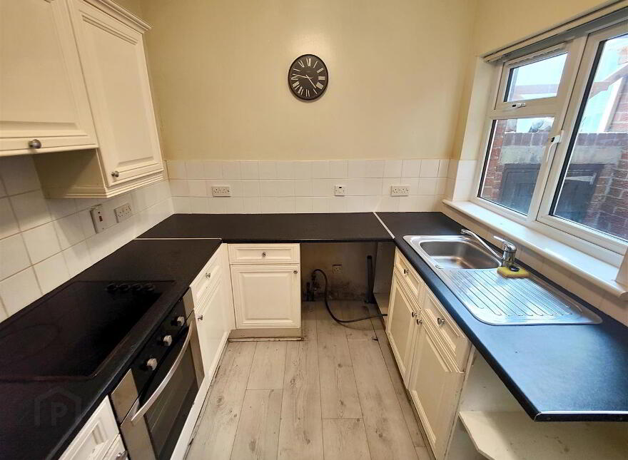 37 Estoril Park, Belfast, BT14 7NG