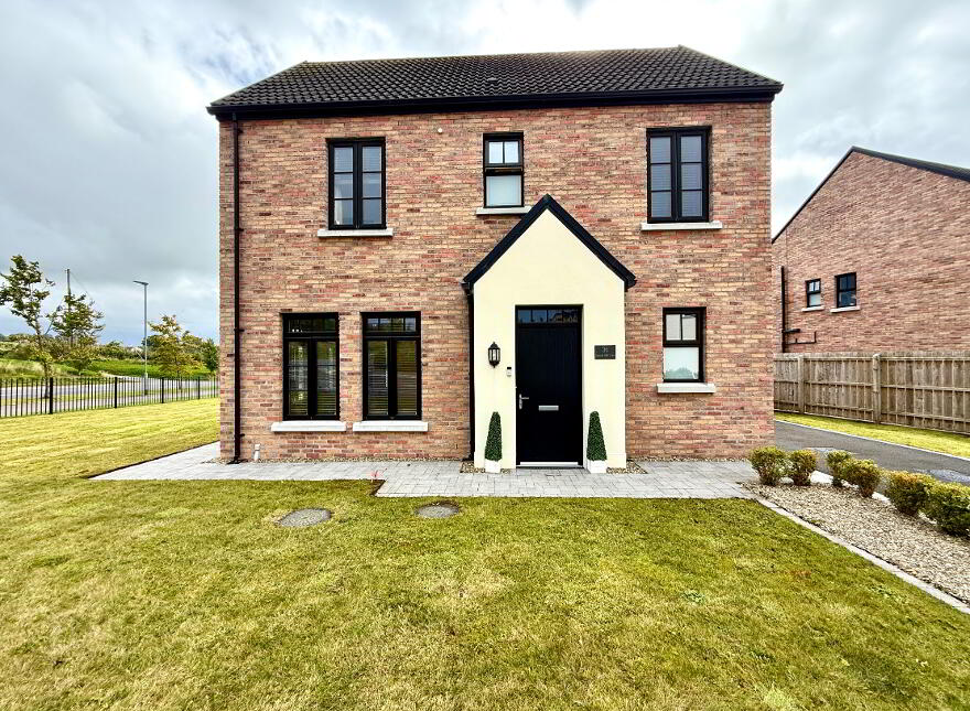 36 Beech Hill View, Drumahoe, Derry, BT47 3FU photo